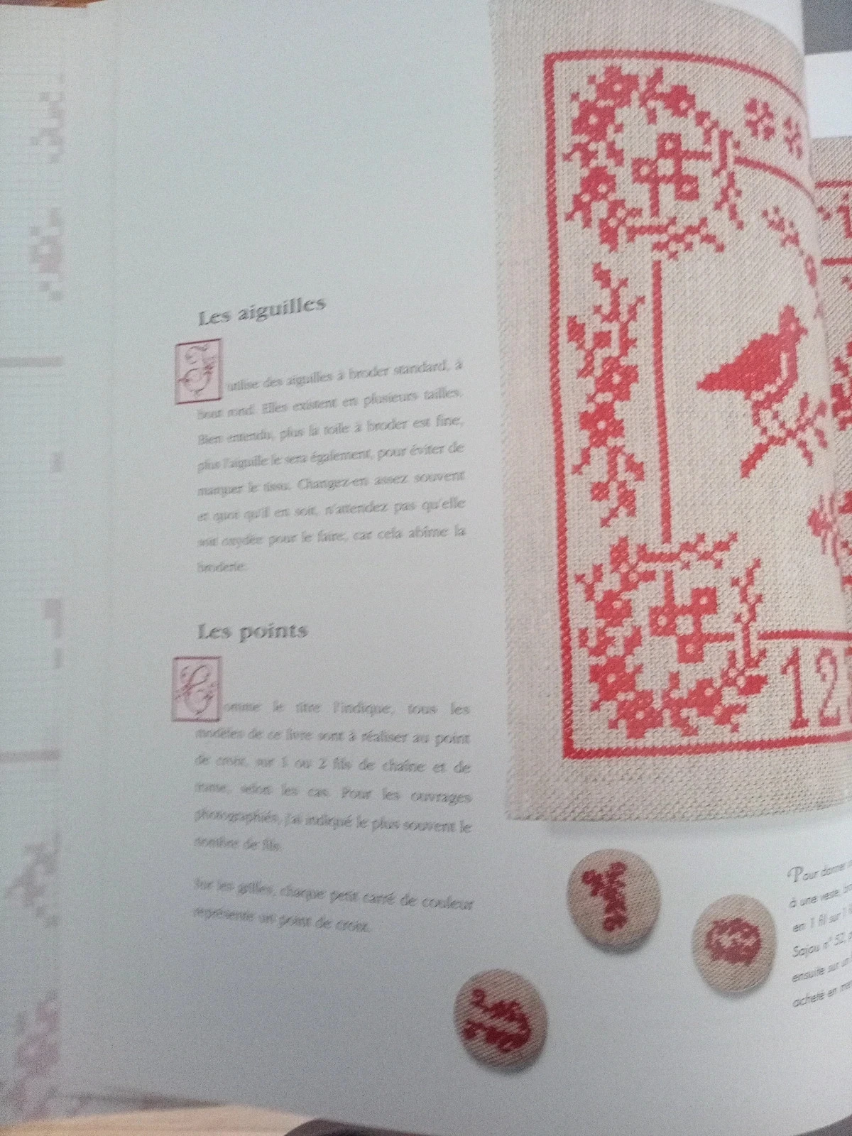Boek "Alphabets Anciens à broder au point de croix" - Véronique Maillard – photo 3